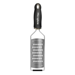 Käsiriiv lai, jämeda riivteraga Microplane