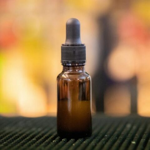 Bitteri pudel 20ml pipetiga tume